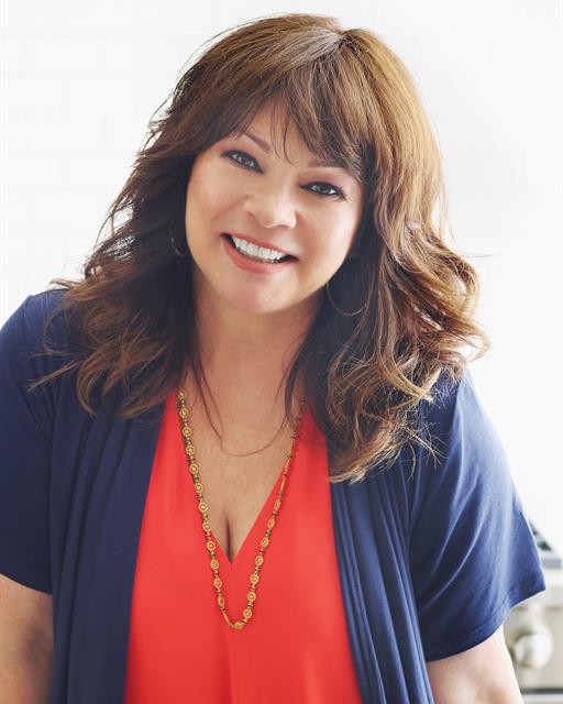 Valerie Bertinelli's Lemon Ice Box Cake