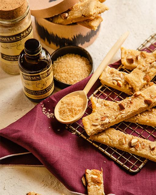 Brune Stenger: Norwegian Brown Stick Cookies