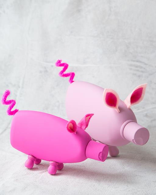 Pigs! Pigs! Pigs! - Piggies Made from Upcycled Plastic Bottles!